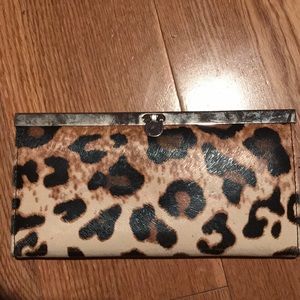 Super cute cheetah wallet